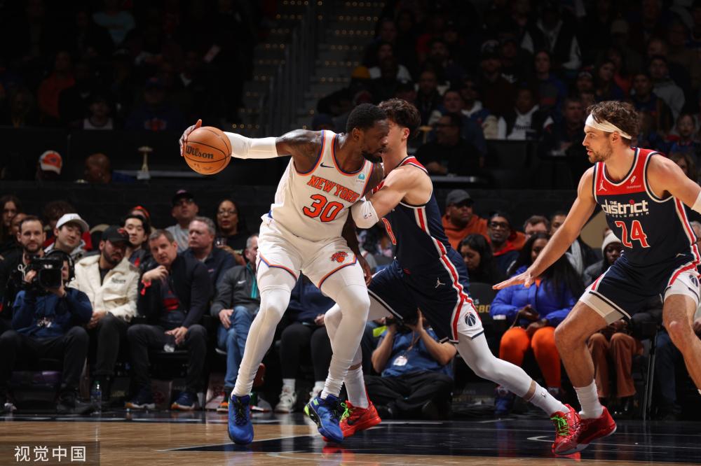 长中扮演了 长中扮演了